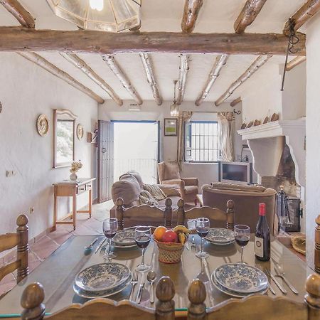 Cozy Home In Zahara De La Sierra With Kitchen Kültér fotó